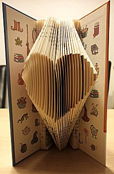 Boekkunst 2 - Vouwen van een simpel patroon zoals een hartje